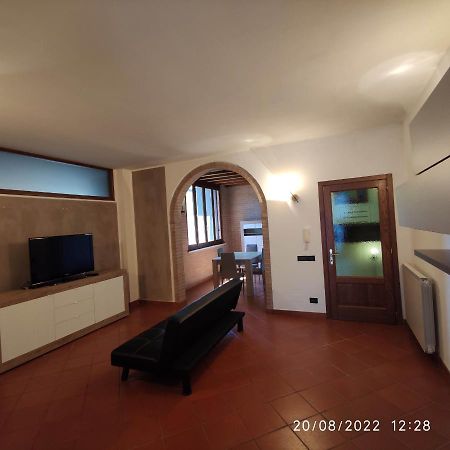 M & M Pinzi Suite Apartment Montepulciano Stazione Dış mekan fotoğraf